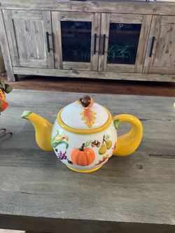 VINTAGE  White and Yellow Ceramic Autumn Teapot