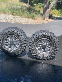 Polaris RZR rear tires