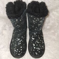Girl's UGG Boots Sz 3. Make Offer