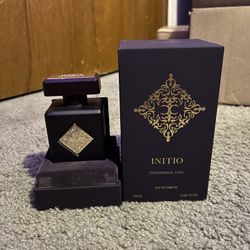 Initio Parfum Prives 