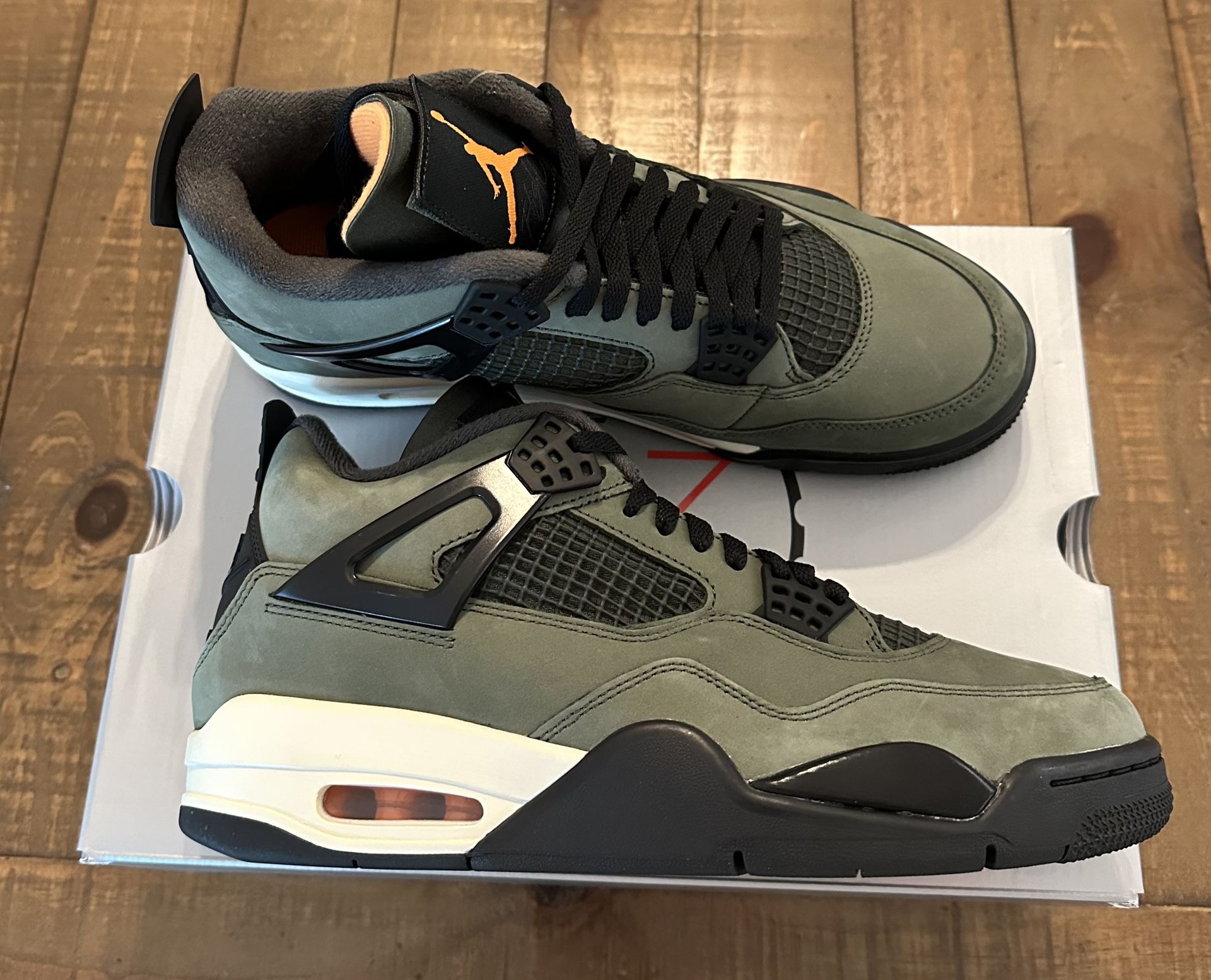 Jordan 4 Retro OG SP Undefeated Mens Size 9