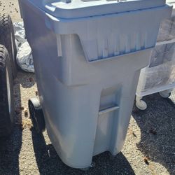 Cecurity Container 96 Gallon 