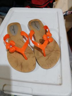 Orange flip flops 61/2