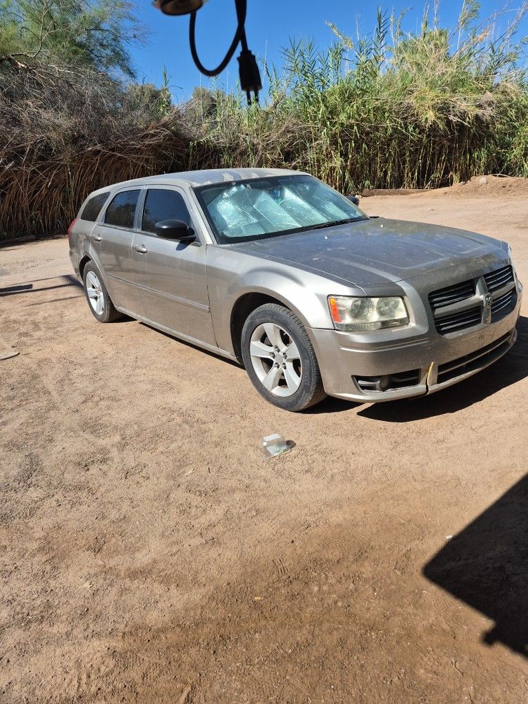 2005 Dodge Magnum