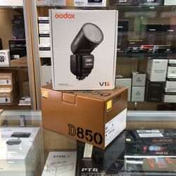 Nikon D850 DSLR Camera With Godox V1 Pro 