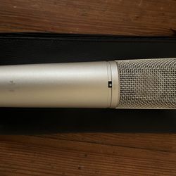 Microphone