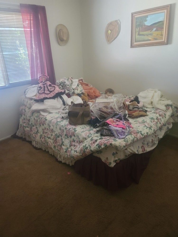 Free Stuff, Friday Only