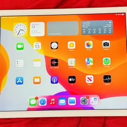 Apple iPad Air 2 WiFi 16GB Gold (9.7” Retina / Touch iD / iOS 15.8.3) Like New Condition