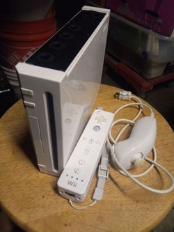 Nintendo Wii Console with Remote and Nunchuck