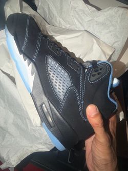 Jordan 5 Black University Blue Size 7