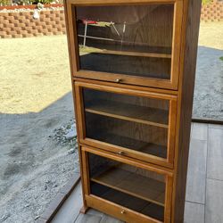 Beautiful Vintage Barrister Bookcase.