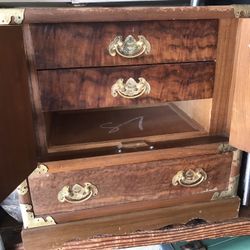 Vintage Jewelry Box