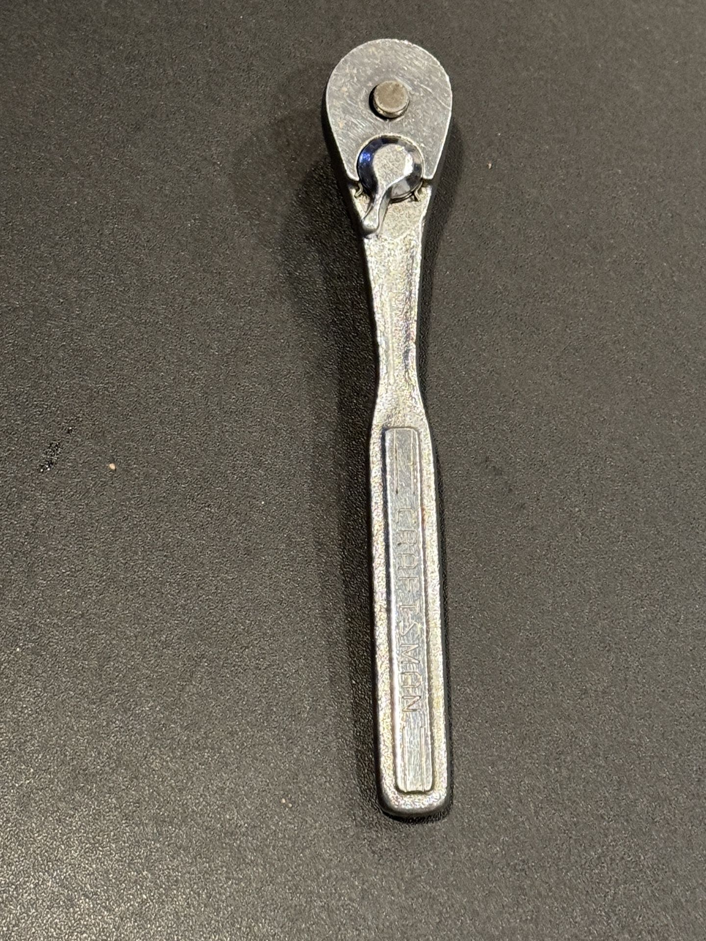 Craftsman -V- 43185 1/4" Ratchet Wrench Patent Pending U.S.A. With Oil Port.