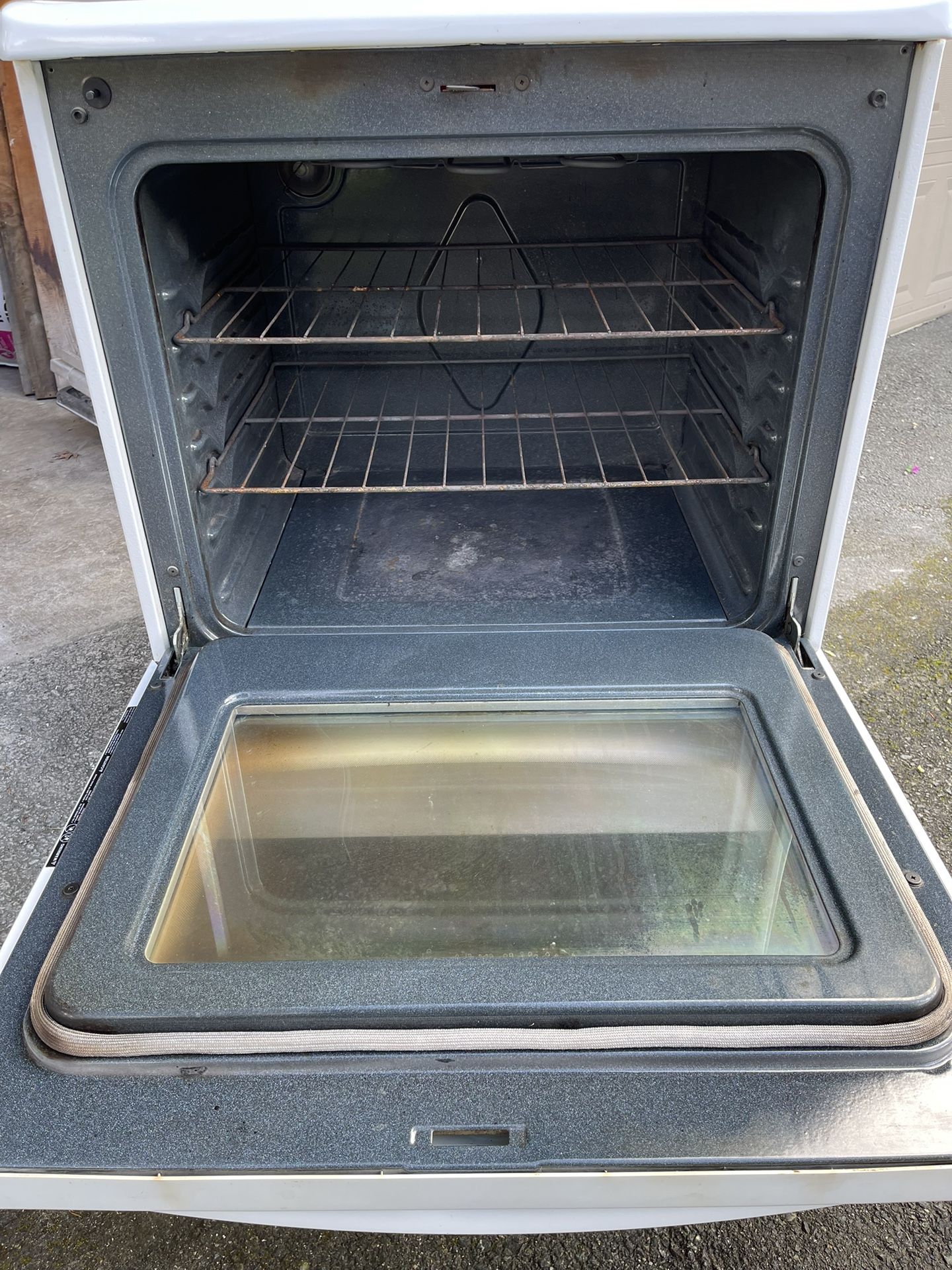 Frigidaire Flat Top Stove for Sale in Monroe, WA OfferUp