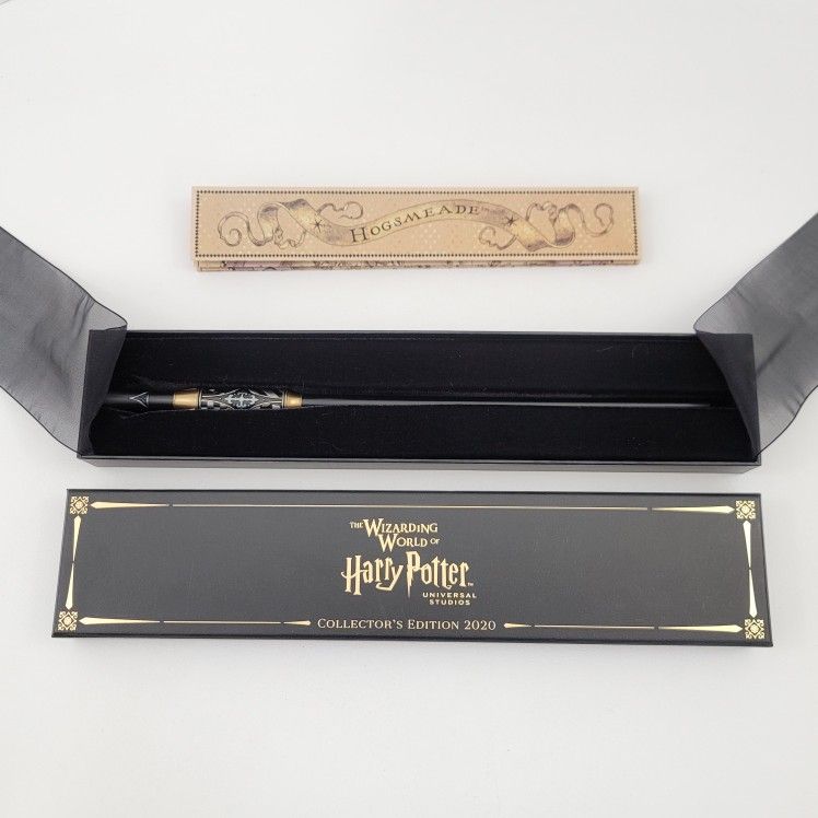 2020 Collector's Edition Interactive Wand Universal Studios Harry Potter Rare!