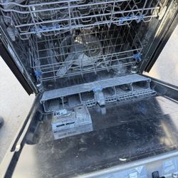 Whirlpool Dishwasher