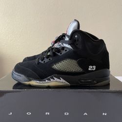 Retro Air Jordan 5 “Metallic” 2011 size 5.5Y