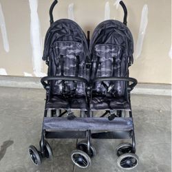 BabyGap Umbrella Double Stroller 