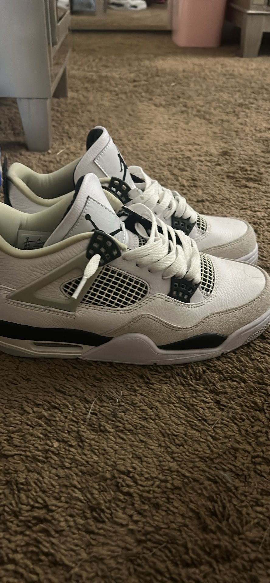 Military black jordan 4