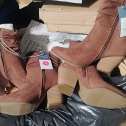 Girls Zip Up Boots Size 5