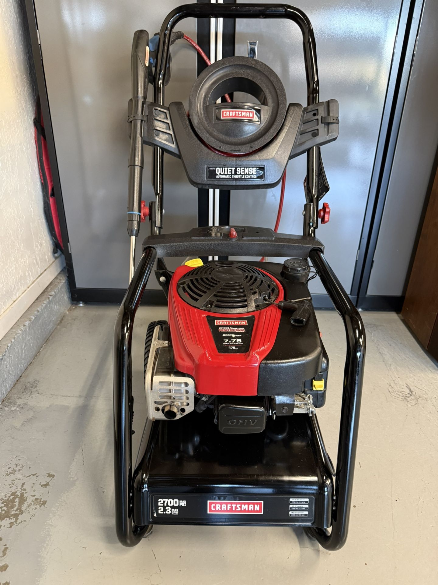 Craftsman 2700 PSI Pressure Washer (Excellent Condition)  