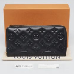 Louis Vuitton Zippy Wallet Black 