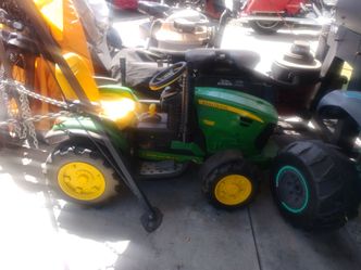 John Deere electric tractor