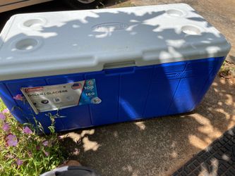 coleman cooler in glacier 160 cans