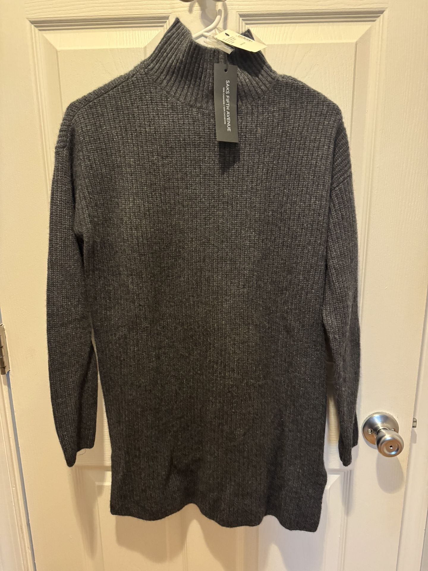 Saks 5th Avenue Cashmere Sweater NEW