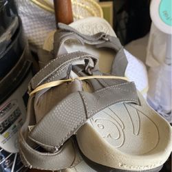 Columbia Size8 