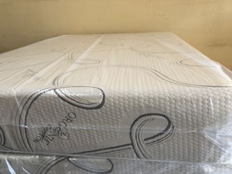 King memory foam 13 inches