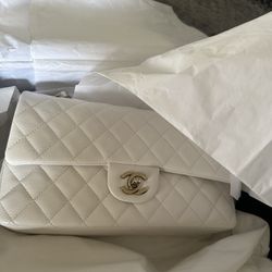 Chanel Bag 11.7 Classic White 