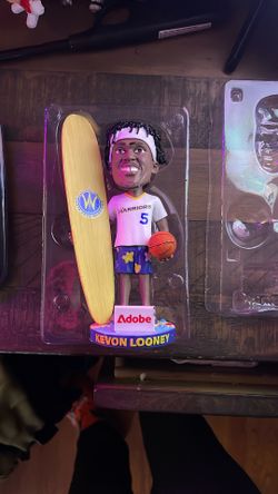 KEVON LOONEY BOBBLEHEAD FIGURE ( LIMITED EDITION )