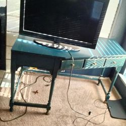 TV With A Desk 
