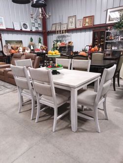 Dining Room Table Sets / Comedóres