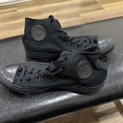 MENS CONVERSE SIZE 12 CHUCK TAYLOR HIGH TOP