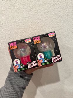Snow Globe Needoh