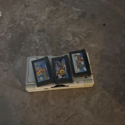 Ds With Three Games No Charger And Stylus  Worth $225