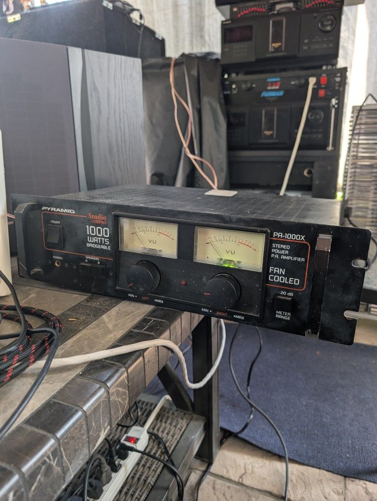 Pyramid Studio Pro 1000 Watts Power Amplifier