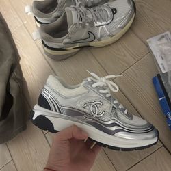 Men’s size 8 brand new