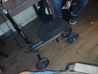 Knee Knee Scooter