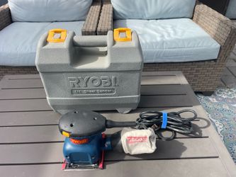 RYOBI 1/4 Sheet Sander