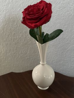 Lenox Porcelain Ivory 8 Inch Vase