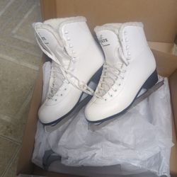 Jackson Soft Skate Figure Skates