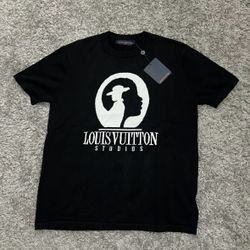 Lv Shirt Size M (run Bigger)