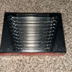 Snap On Metic Wrench Set