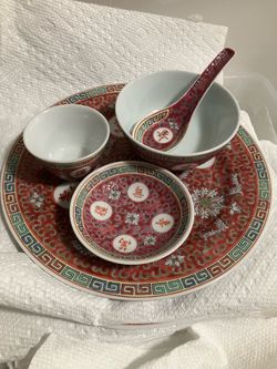 1 Vintage 5 Piece Sets of Chinese Mun Shou Porcelain