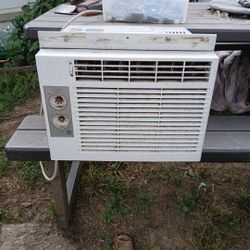 GE Window Air Conditioner 