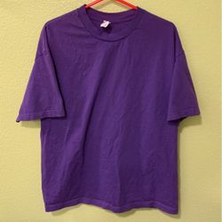 Men’s T-shirt (size XL)
