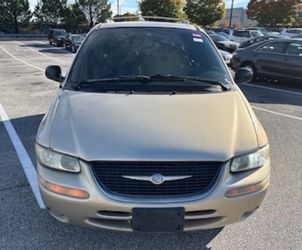 2004 Chrysler Town & Country
